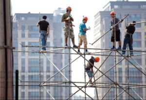 Thách thức trong việc đạt giấy chứng nhận an toàn vệ sinh lao động và biện pháp cải thiện